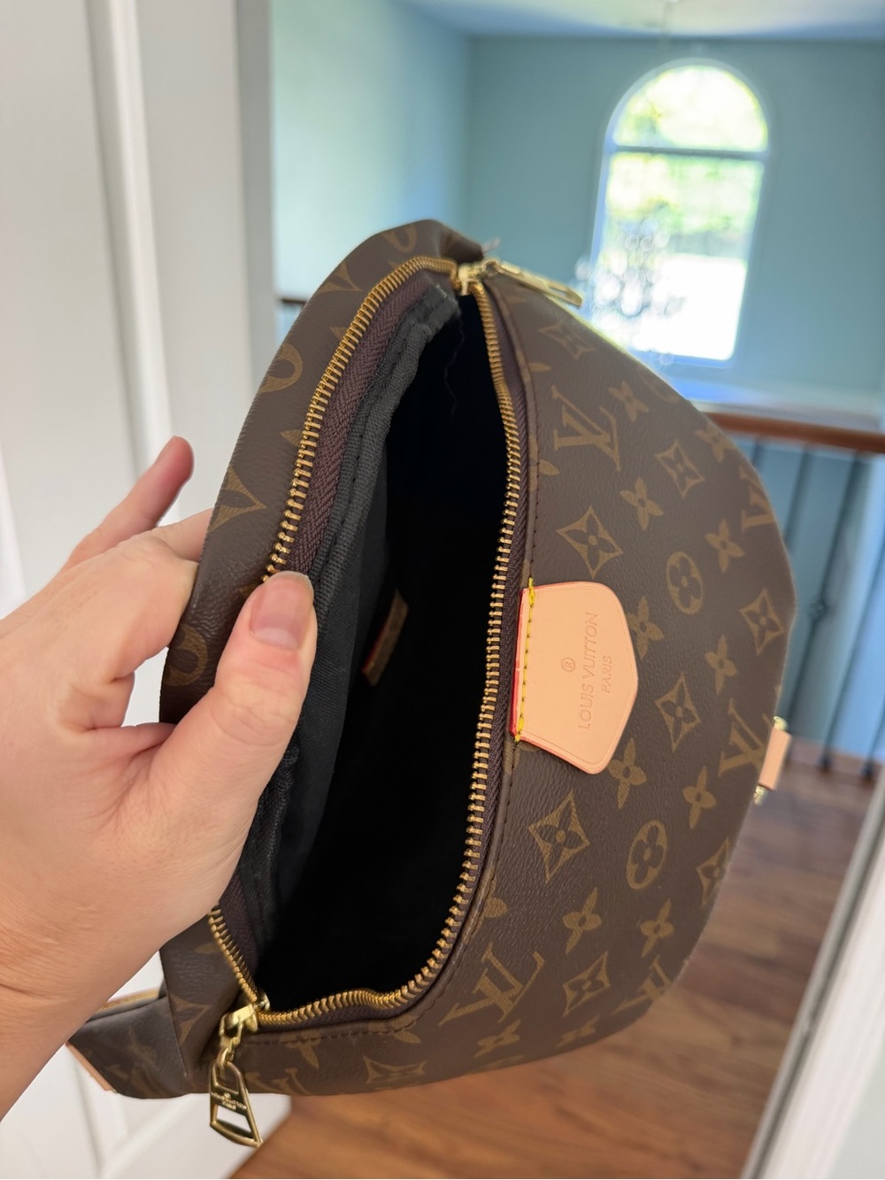 Adjustable Fanny Pack - Picture 3 of 5